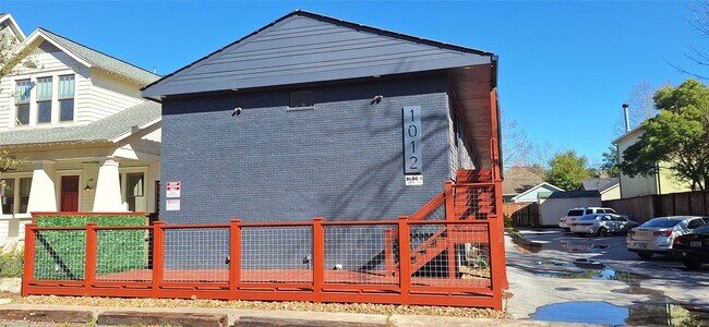 Foto del edificio - 1012 Rutland St