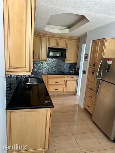 Building Photo - 2 br, 2 bath Condo - 2841 NE 163rd St Apt 106
