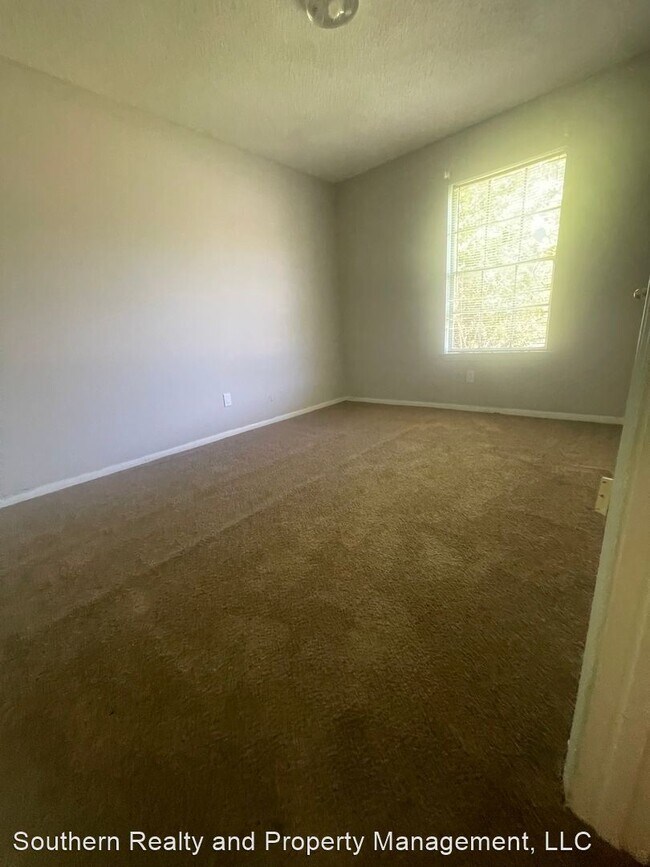 Foto del edificio - 3 br, 2 bath House - 5252 Levenson Road