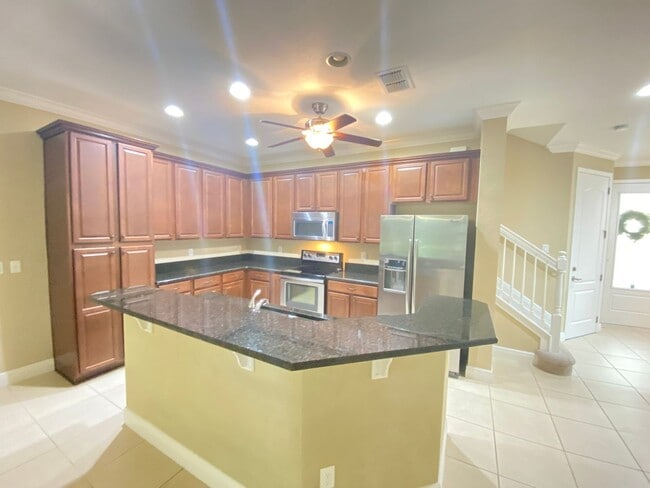 Foto del edificio - EAGLE CREEK (LAKE NONA) - 4BR/3.5BA TWO ST...