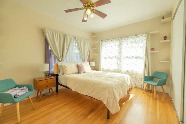 Foto del edificio - 3148 College Ave