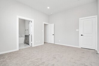 Building Photo - 8419 Berry Brush Ln