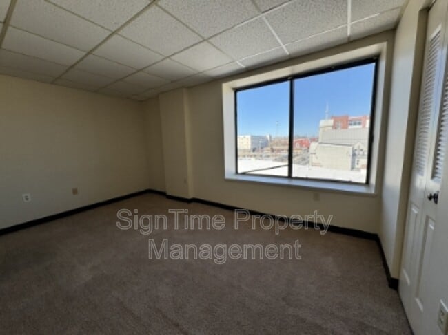 Building Photo - 115 Jonathan St