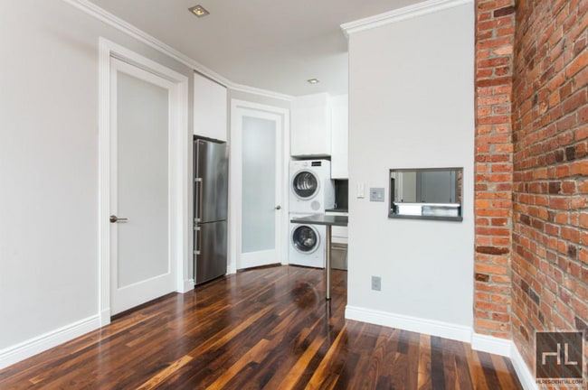 Building Photo - Elizabeth Street