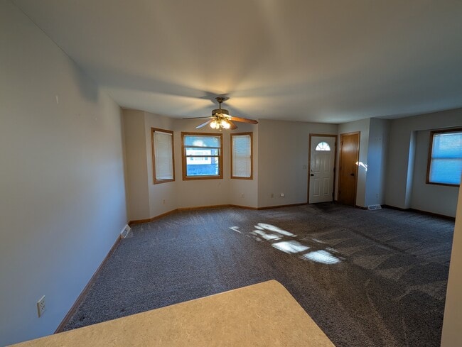 Dining Room - 6036 W Mitchell St