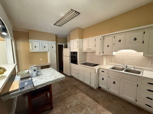 Foto del edificio - 425 Richwood Ave
