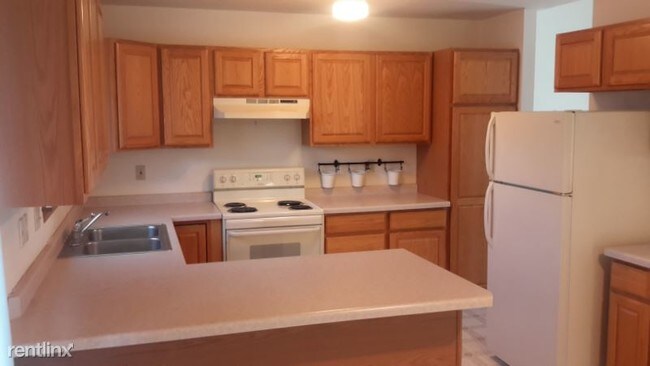 Building Photo - 3 br, 1.5 bath Apartment - 1706 Lenard St