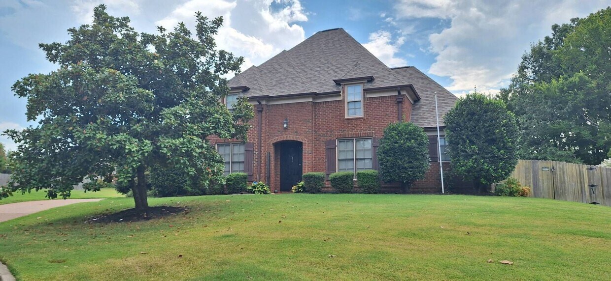 Gorgeous 5 bedroom 3 full bath home for rent - Gorgeous 5 bedroom 3 full bath home for rent