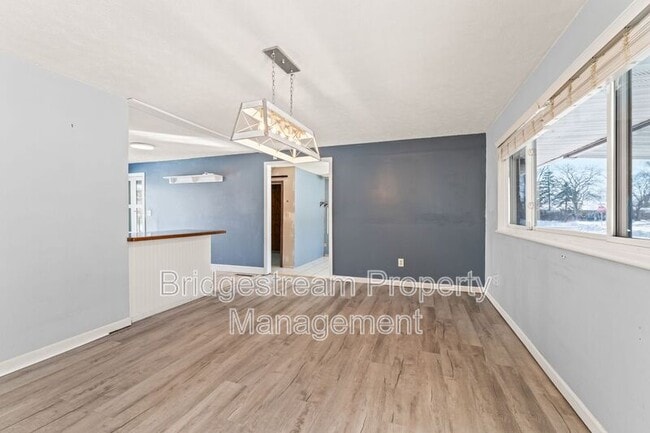 Building Photo - 5912 Bavaria Pl