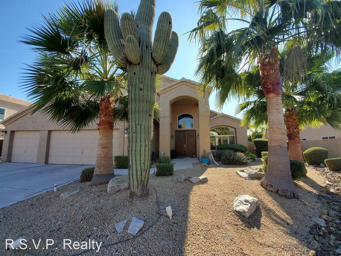 Primary Photo - 5441 E Campo Bello Dr