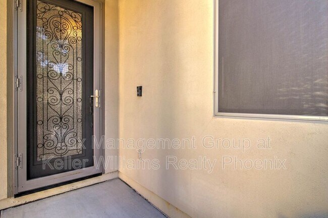 Building Photo - 1833 W Periwinkle Way