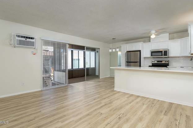 Foto del edificio - 619 E Olive Ave