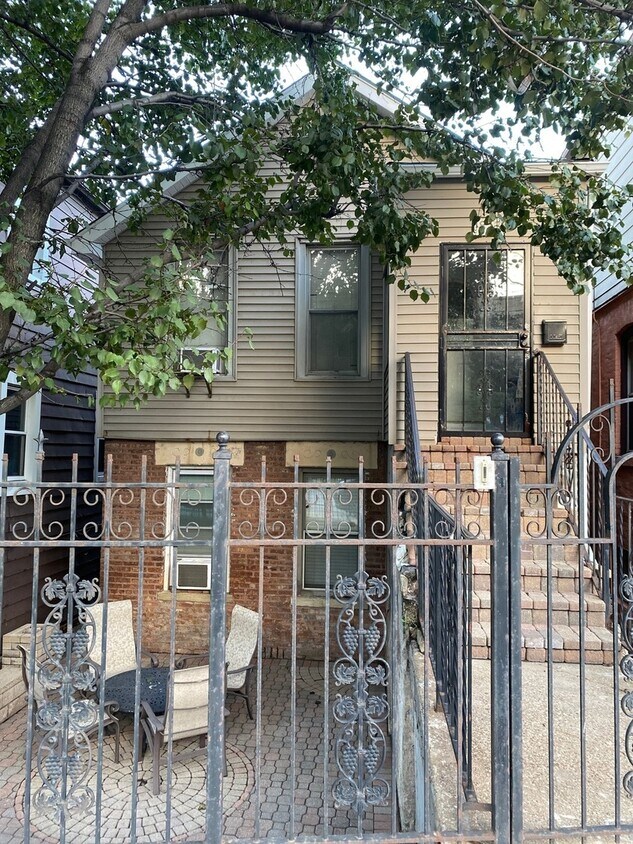 Foto principal - 1825 S Ruble St