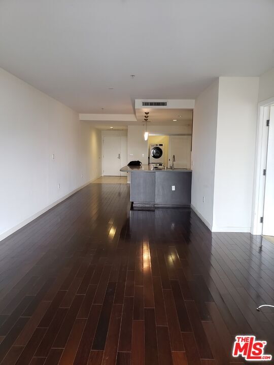 Foto del edificio - 540 S Kenmore Ave