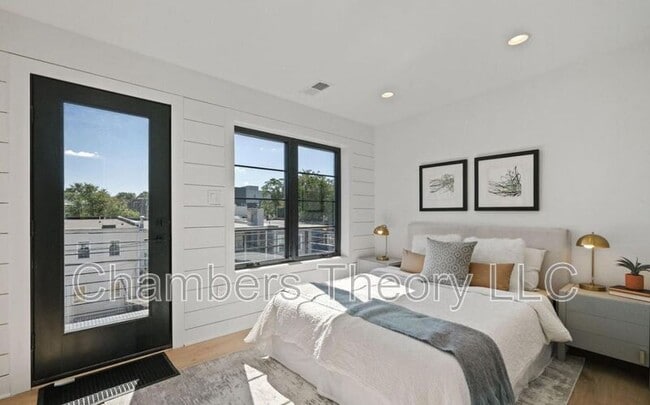 Foto del edificio - 1635 Holbrook St NE