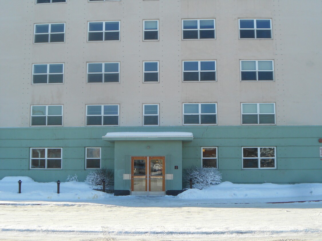 Front of Building - 340 E 4th Ave