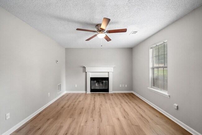 Building Photo - 112 Woodberry Ct