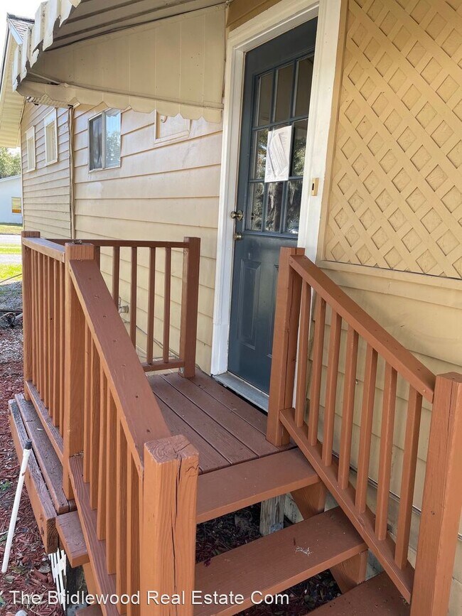 Foto del edificio - 2 br, 1 bath House - 305 N. Saint Clair Ab...