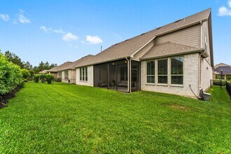 Building Photo - 225 Fox Trotter