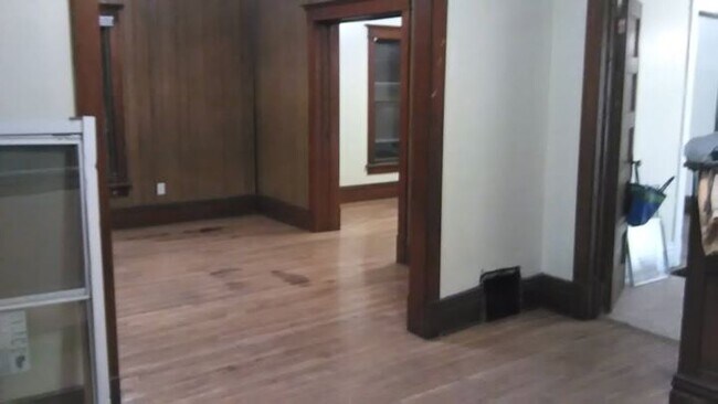 Foto del edificio - 1415 W 4th St