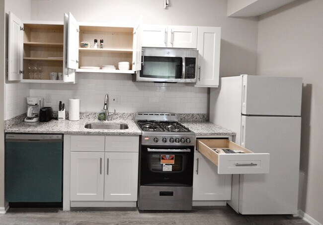 Foto del edificio - 1214 Waverly St