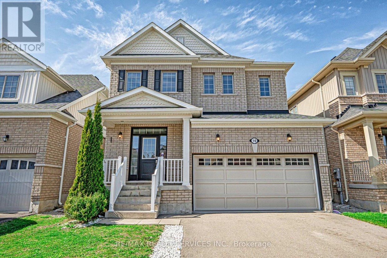 Primary Photo - 10 McCabe Ln
