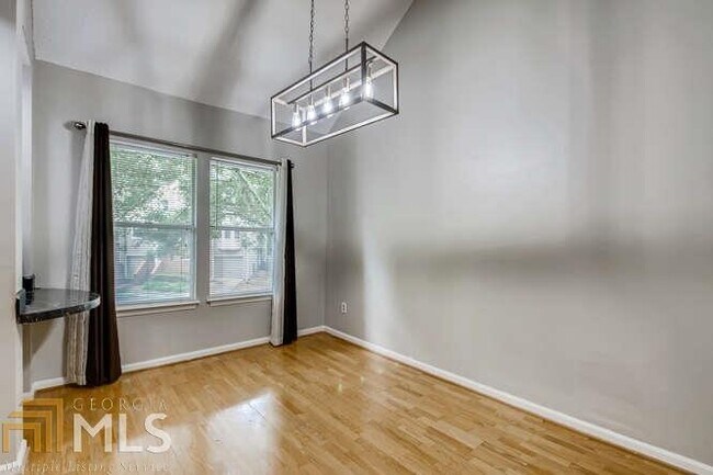 Foto del edificio - 802 Ivy Green Ln SE