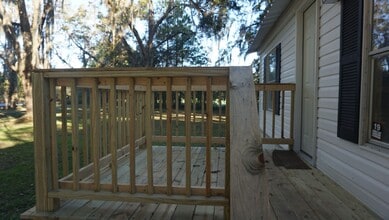 Building Photo - 244 US-41