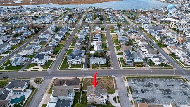 Building Photo - 400 17th St S