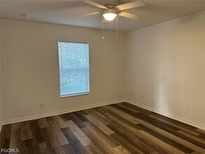 Building Photo - 2207 NE 15th Ln
