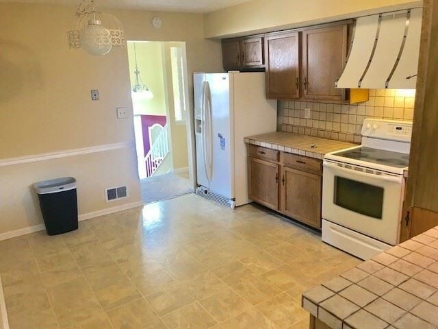 Foto del edificio - 4 br, 2.5 bath House - 7705 Oswego Circle