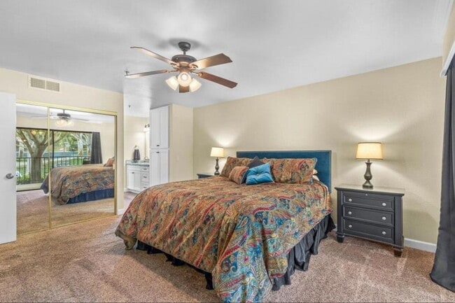 Building Photo - Stylish 1-Bed Condo in Tierrasanta