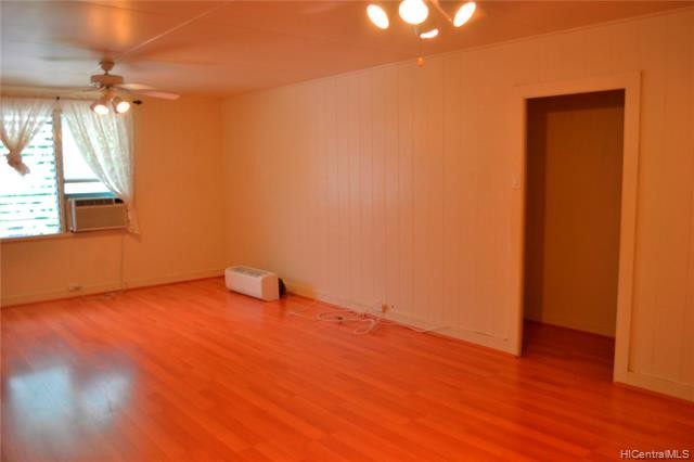Building Photo - 815 7th Ave