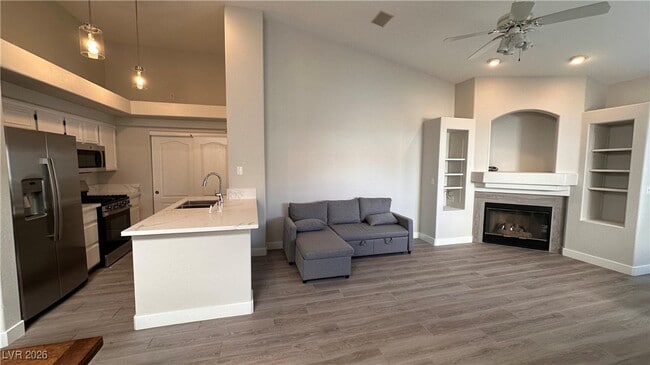 Foto del edificio - 5252 Island Chain Rd