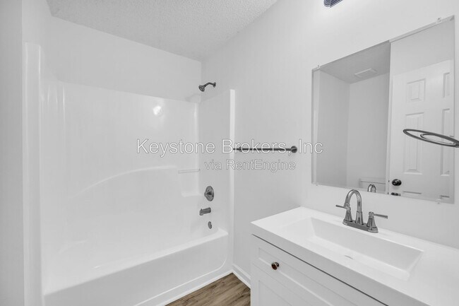 Building Photo - 4084 Waldrop Hills Dr