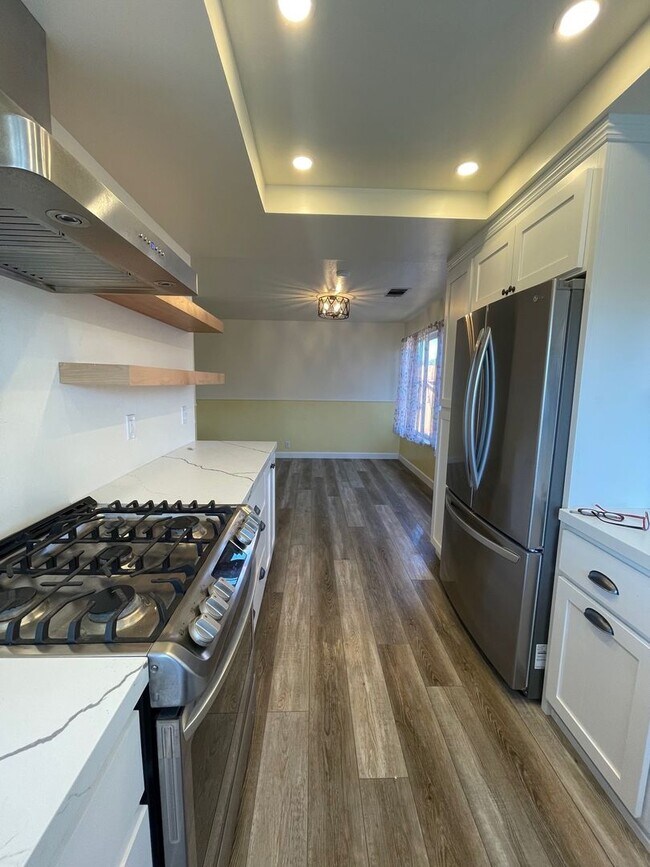 Foto del edificio - 635 ASBURY LANE, FAIRFIELD