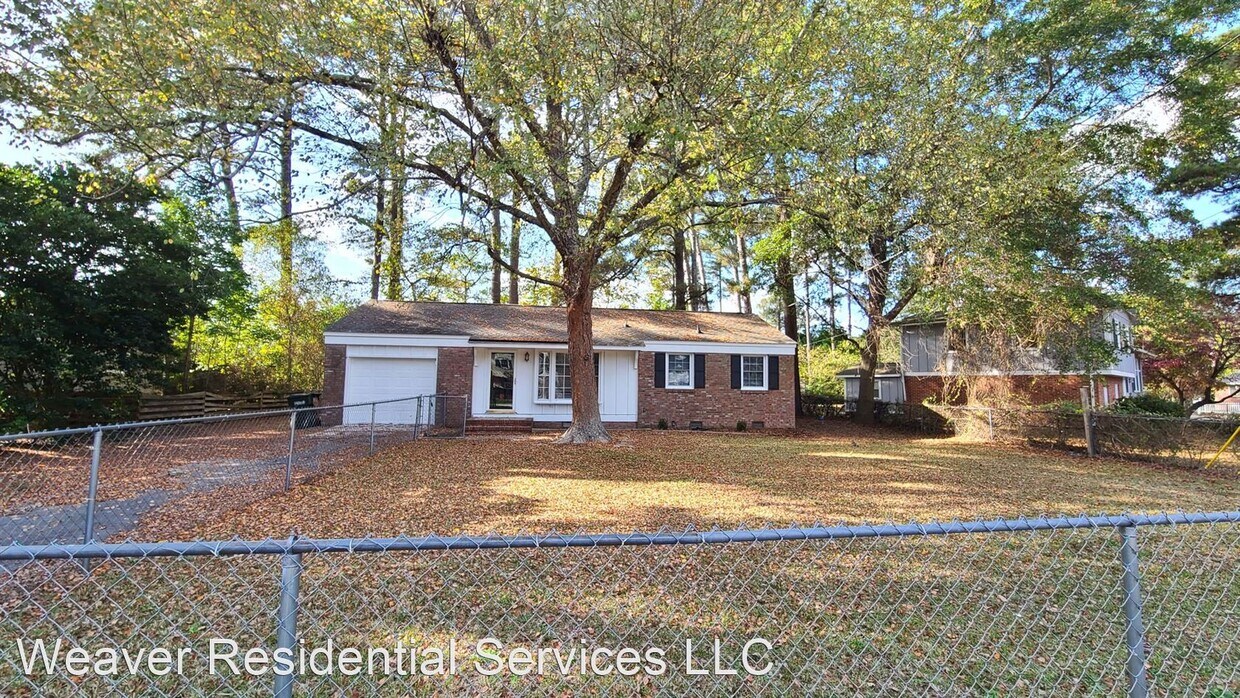 Foto principal - 3 br, 1 bath House - 5045 Iverness Dr.