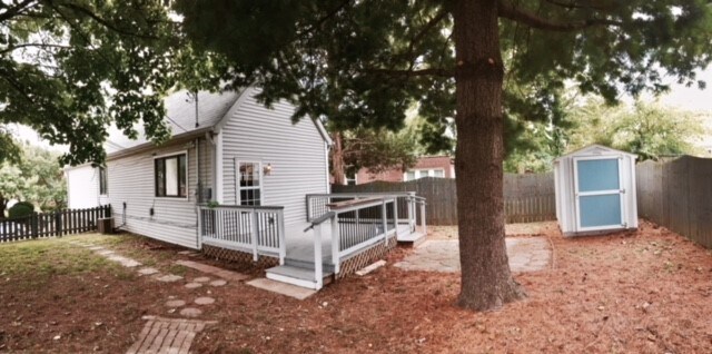 Foto del edificio - 5819 Arsenal Street