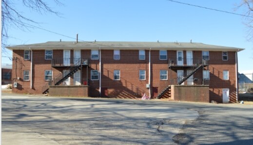 Primary Photo - Fayetteville Apartments