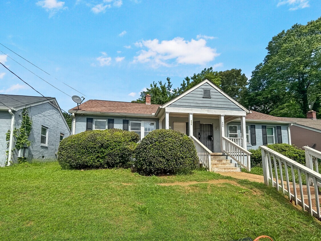 Foto principal - 246 Rosser St SW