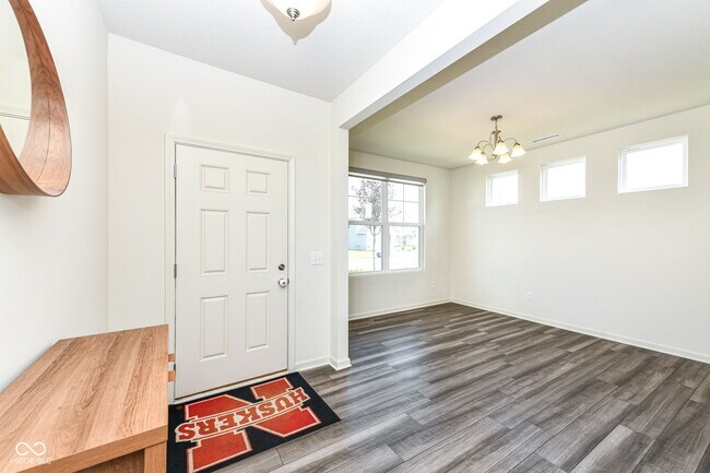 Foto del edificio - 7101 Oak Trce Ln