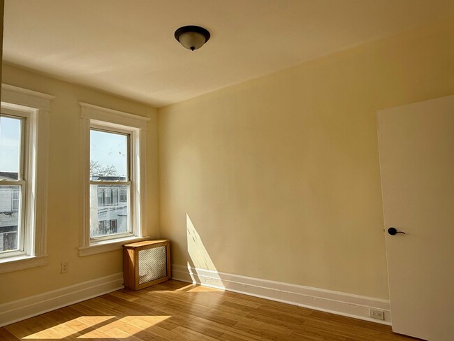 Foto del edificio - 90-39 76th St