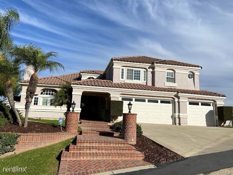 Primary Photo - 5 br, 3 bath House - 20353 Holcroft Dr