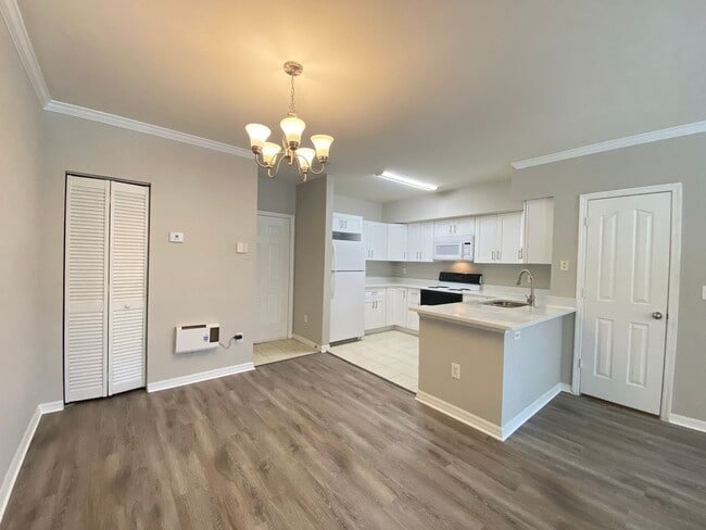 Building Photo - 2 Bedroom, 2 Bath Townhome in Celebration ...