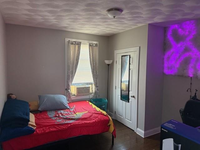 Foto del edificio - 1043 Mineral Spring Ave