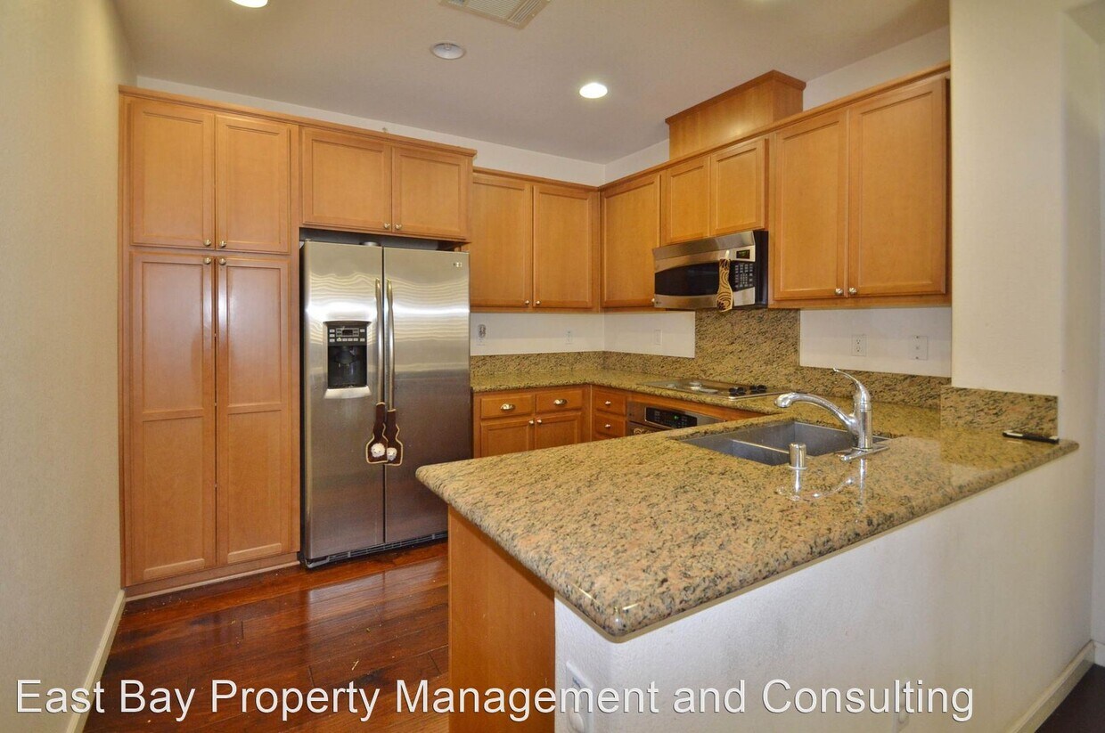 Primary Photo - 4 br, 2.5 bath House - 2540 Lakeport Dr.