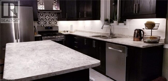 Building Photo - 118 Steeplechase Wy