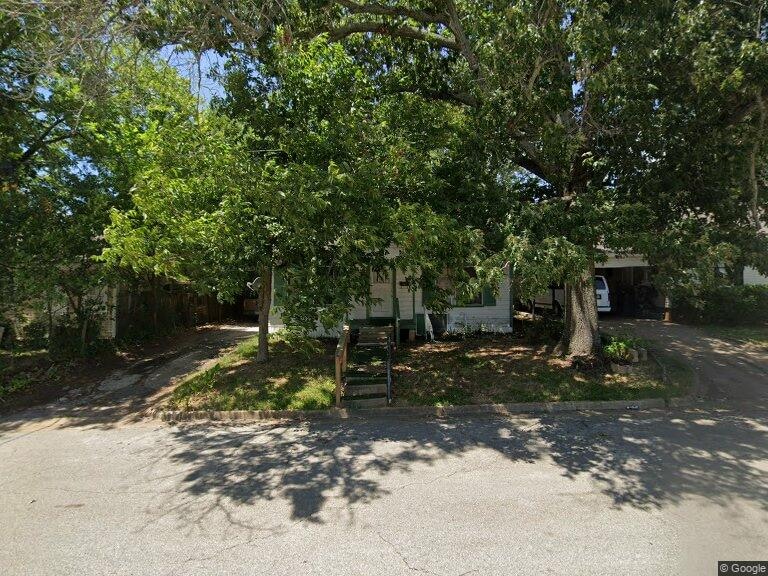 Primary Photo - 308 S High St