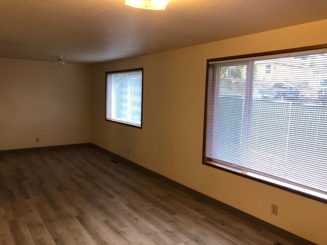 Building Photo - 1418 Z St