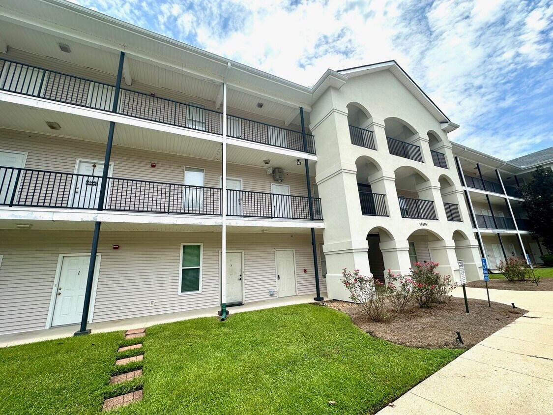 Primary Photo - 12386 River Highlands Dr